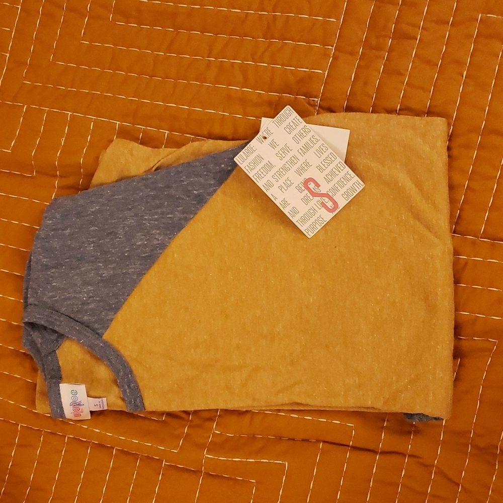 LULAROE Randy S yellow with gray sleeves